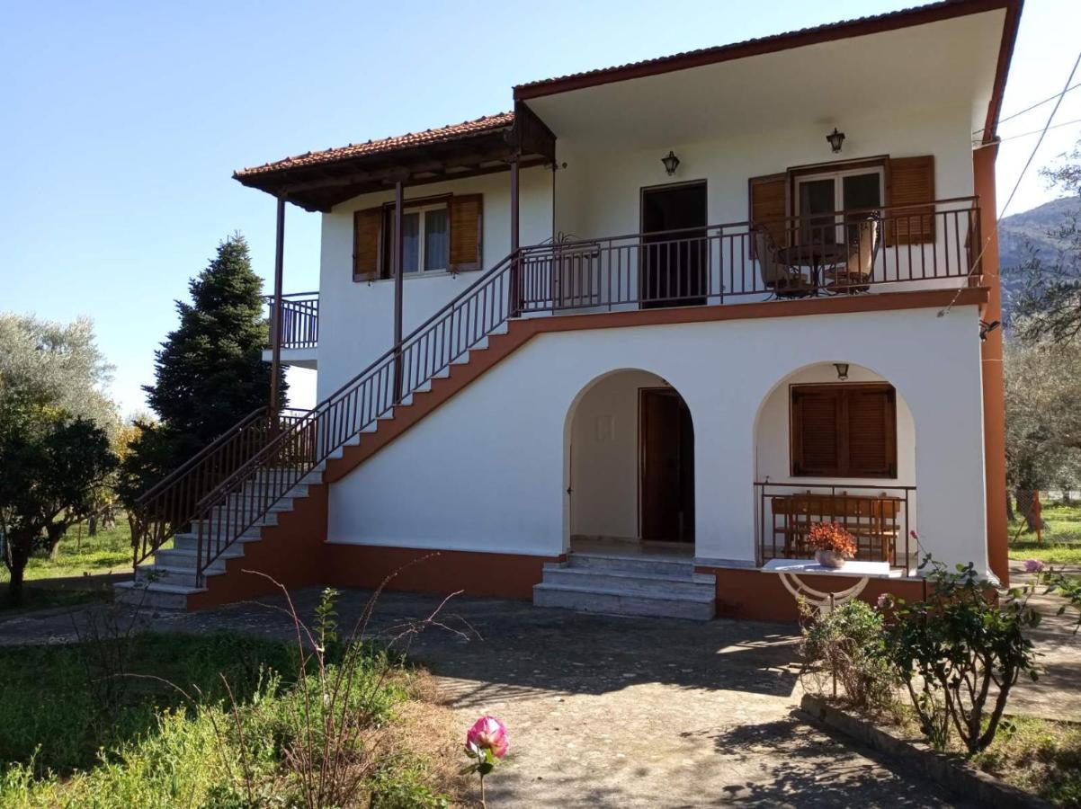 Manousi 2 - First Floor Villa Mystras Luaran gambar
