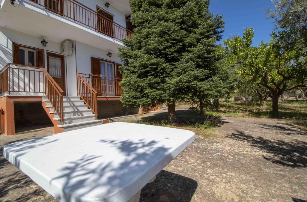 Manousi 2 - First Floor Villa Mystras Luaran gambar