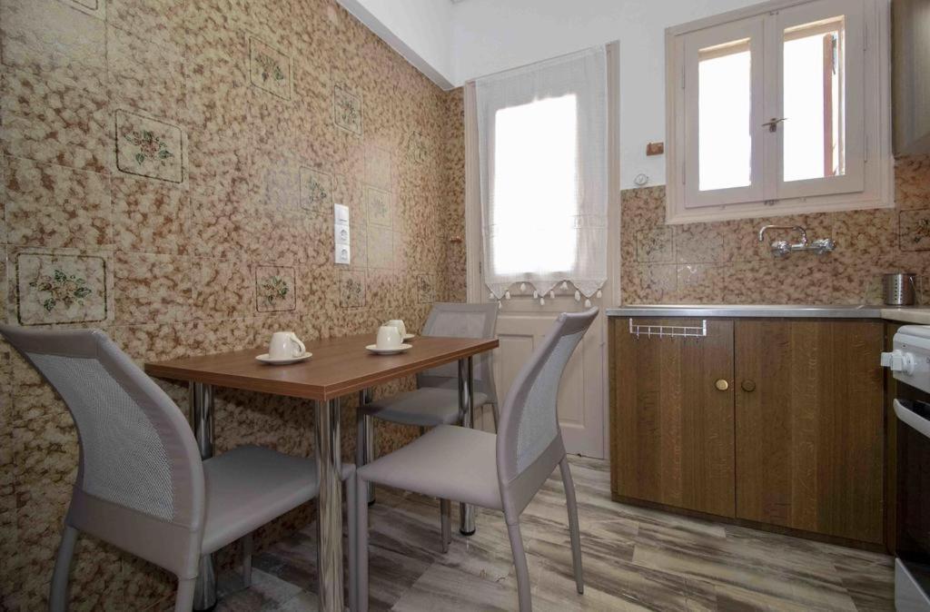 Manousi 2 - First Floor Villa Mystras Luaran gambar